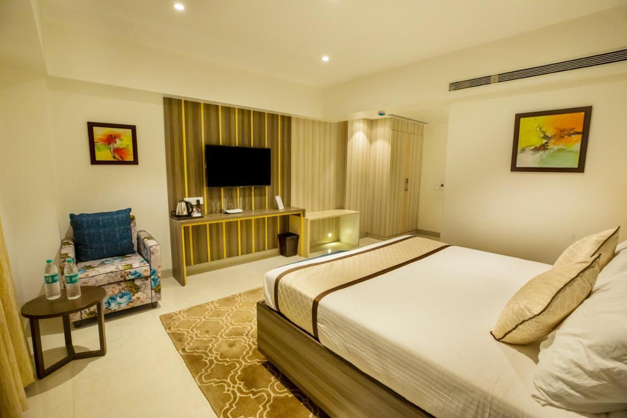 The Thane Club Dış mekan fotoğraf