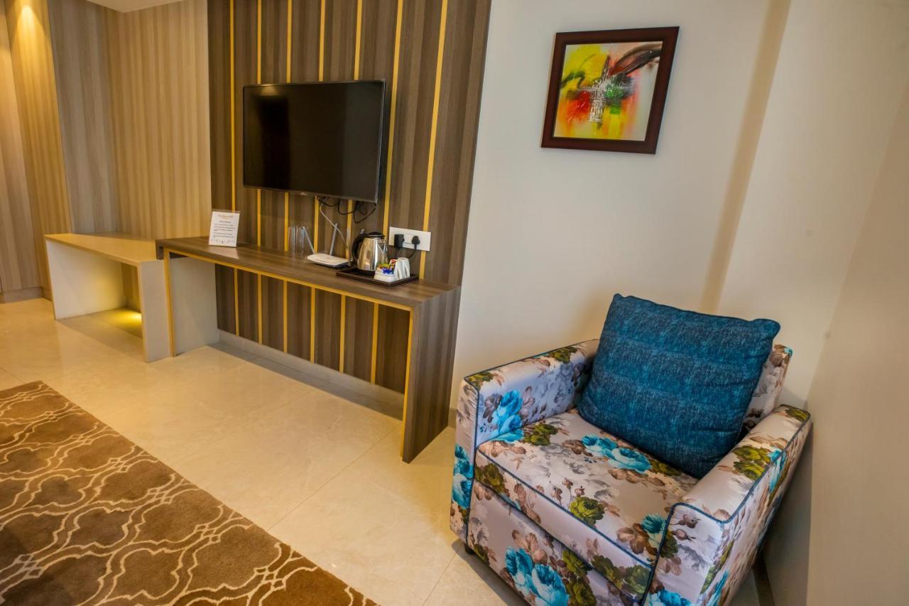 The Thane Club Dış mekan fotoğraf